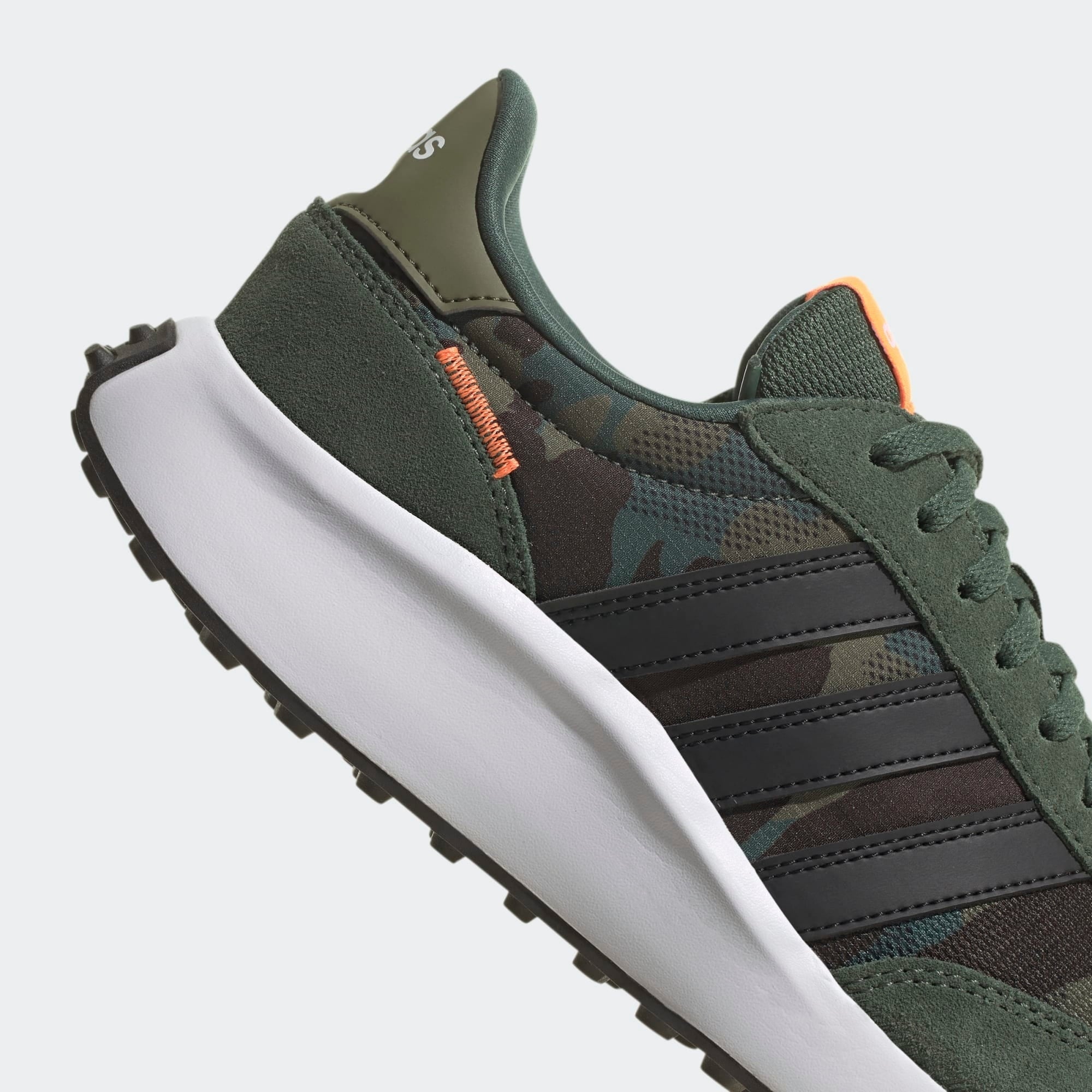Adidas Run 70s