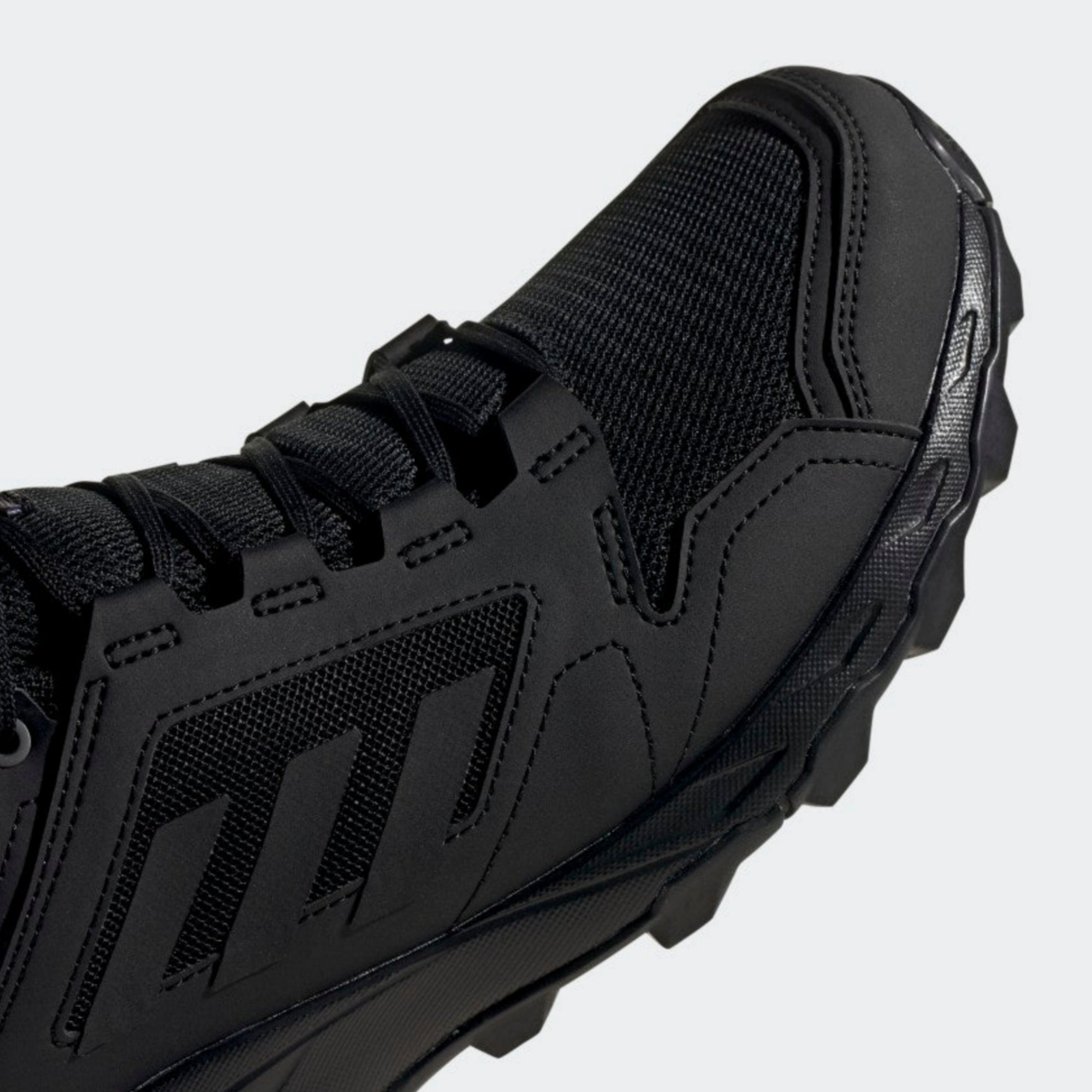 Adidas Terrex Agravic