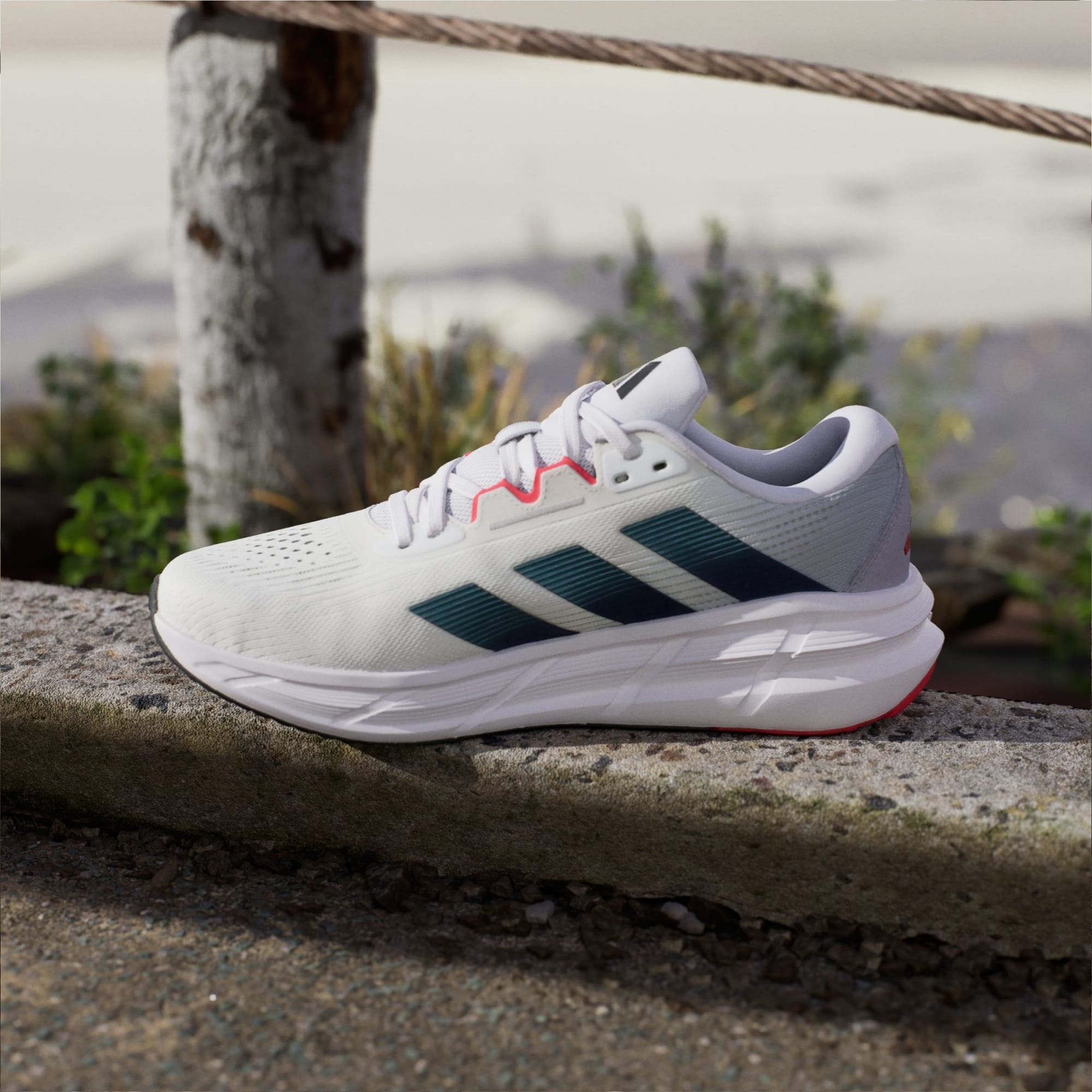Adidas Questar 3