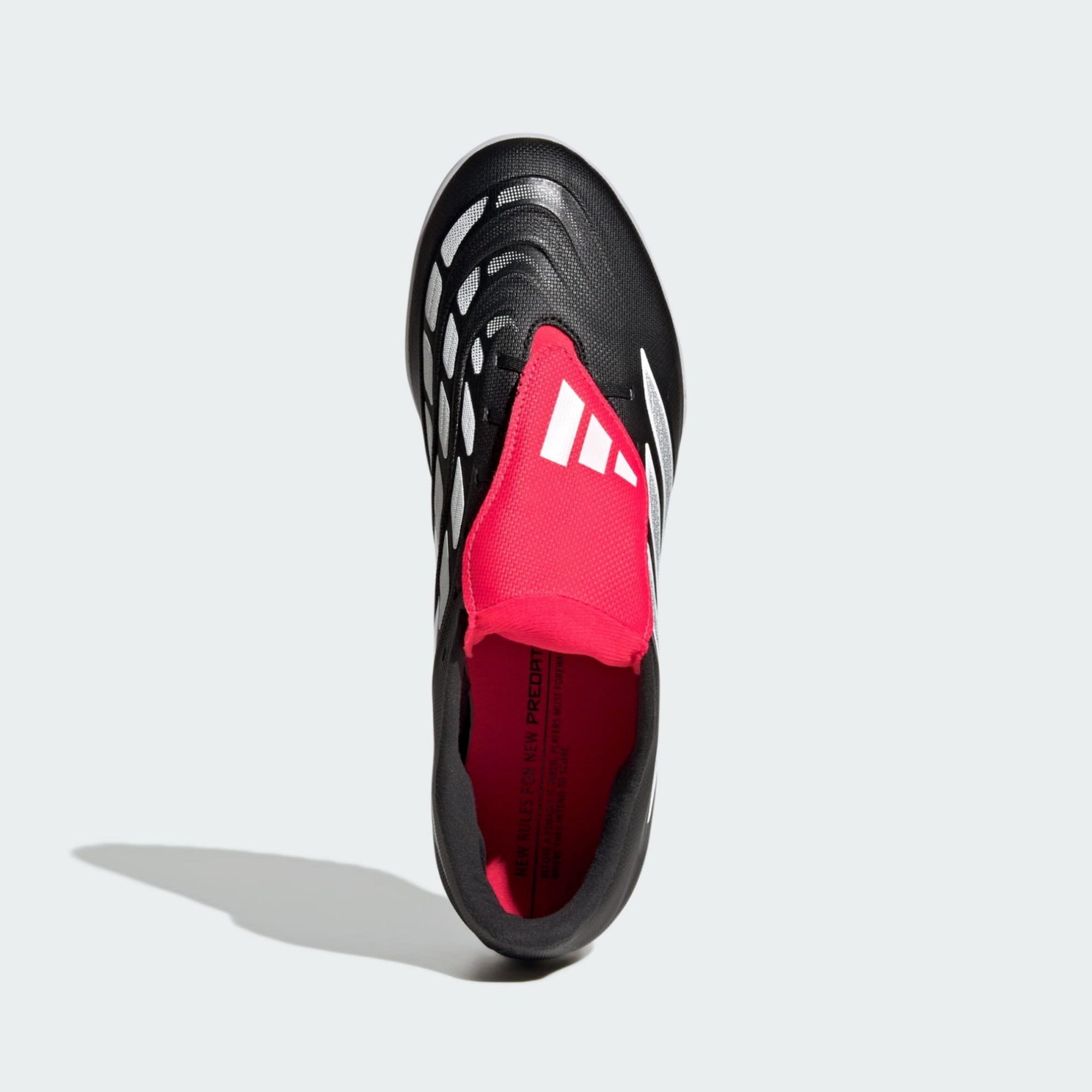 Adidas Predator Club FT TF con lengüeta pegable