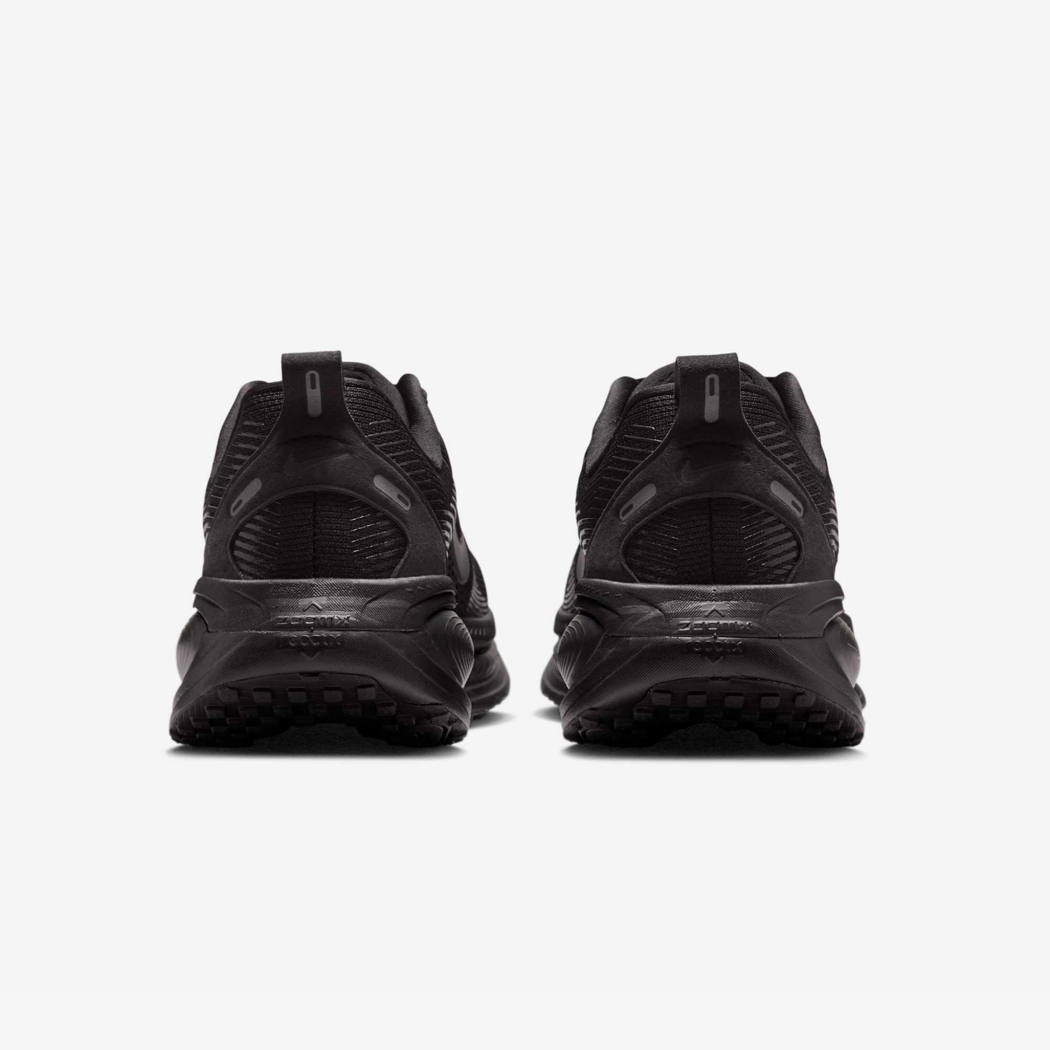 Nike ZoomX Vomero 18