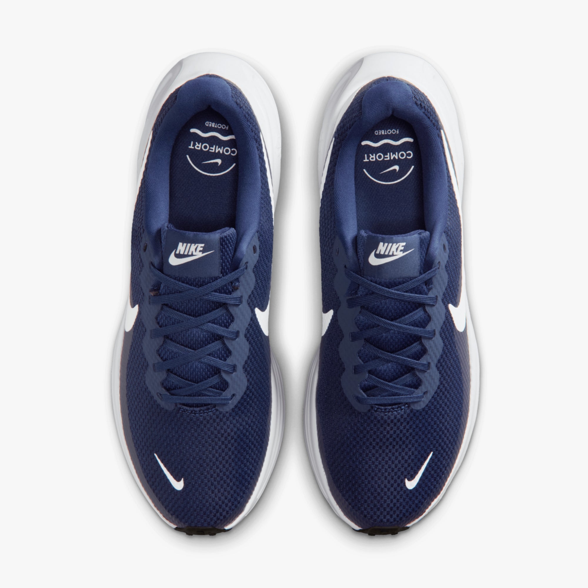 Nike Revolution 8