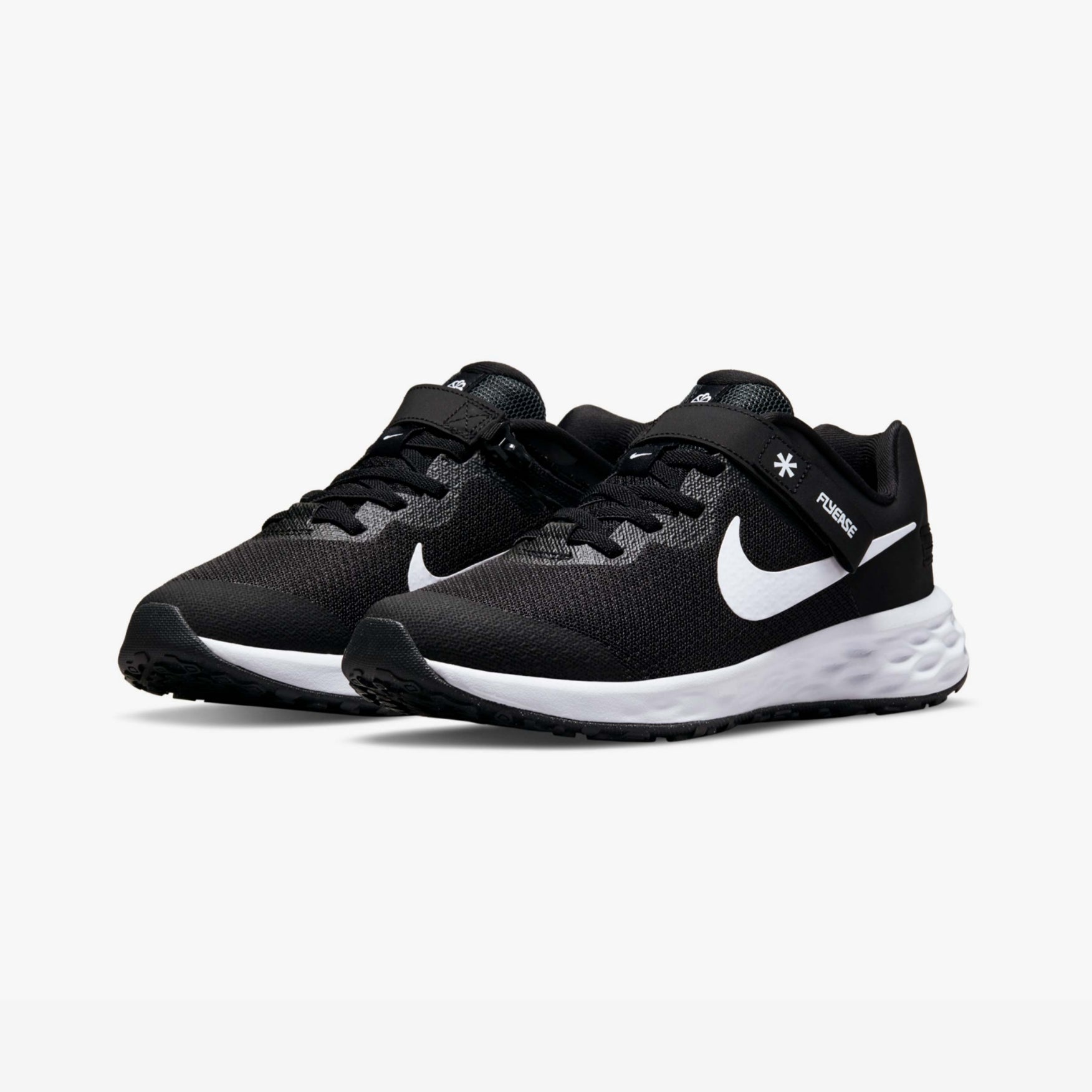Nike Revolution 6 FlyEase