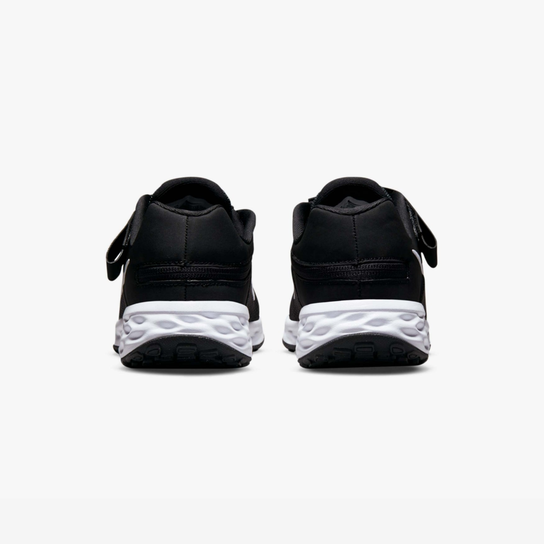 Nike Revolution 6 FlyEase