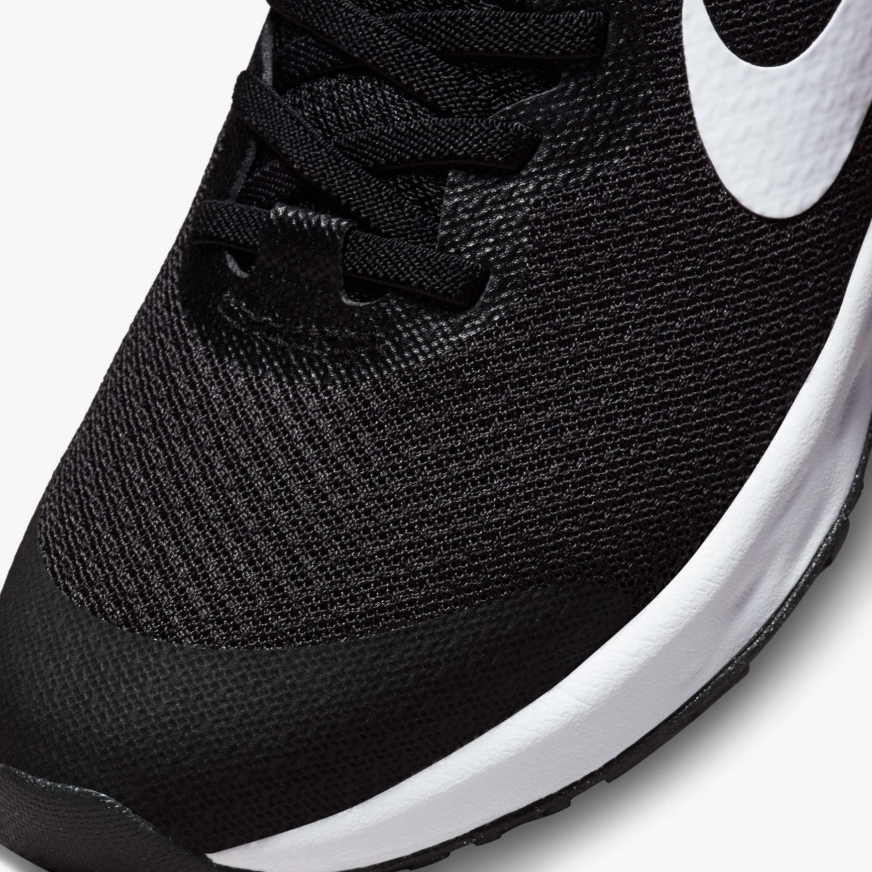 Nike Revolution 6 FlyEase