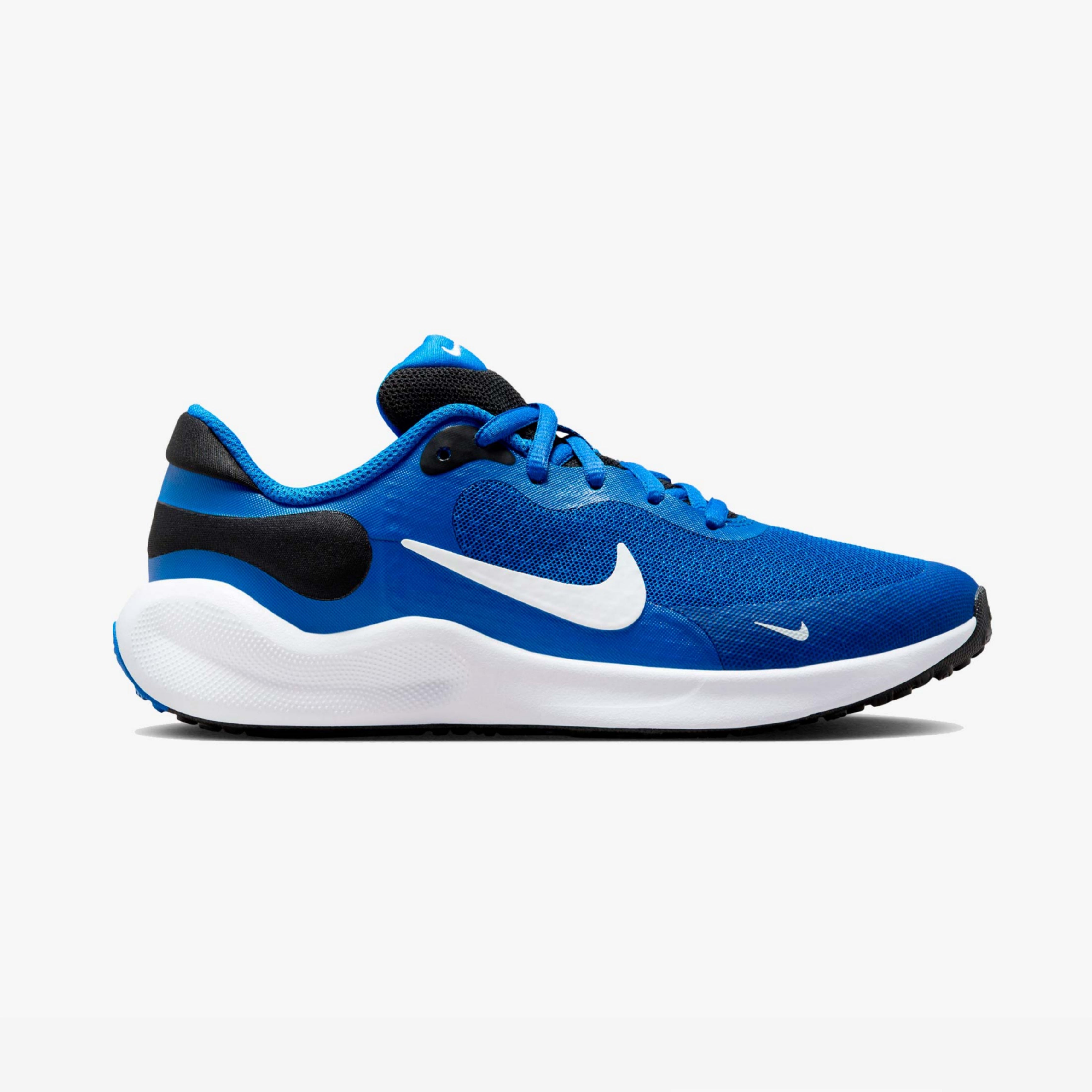 Nike Revolution 7