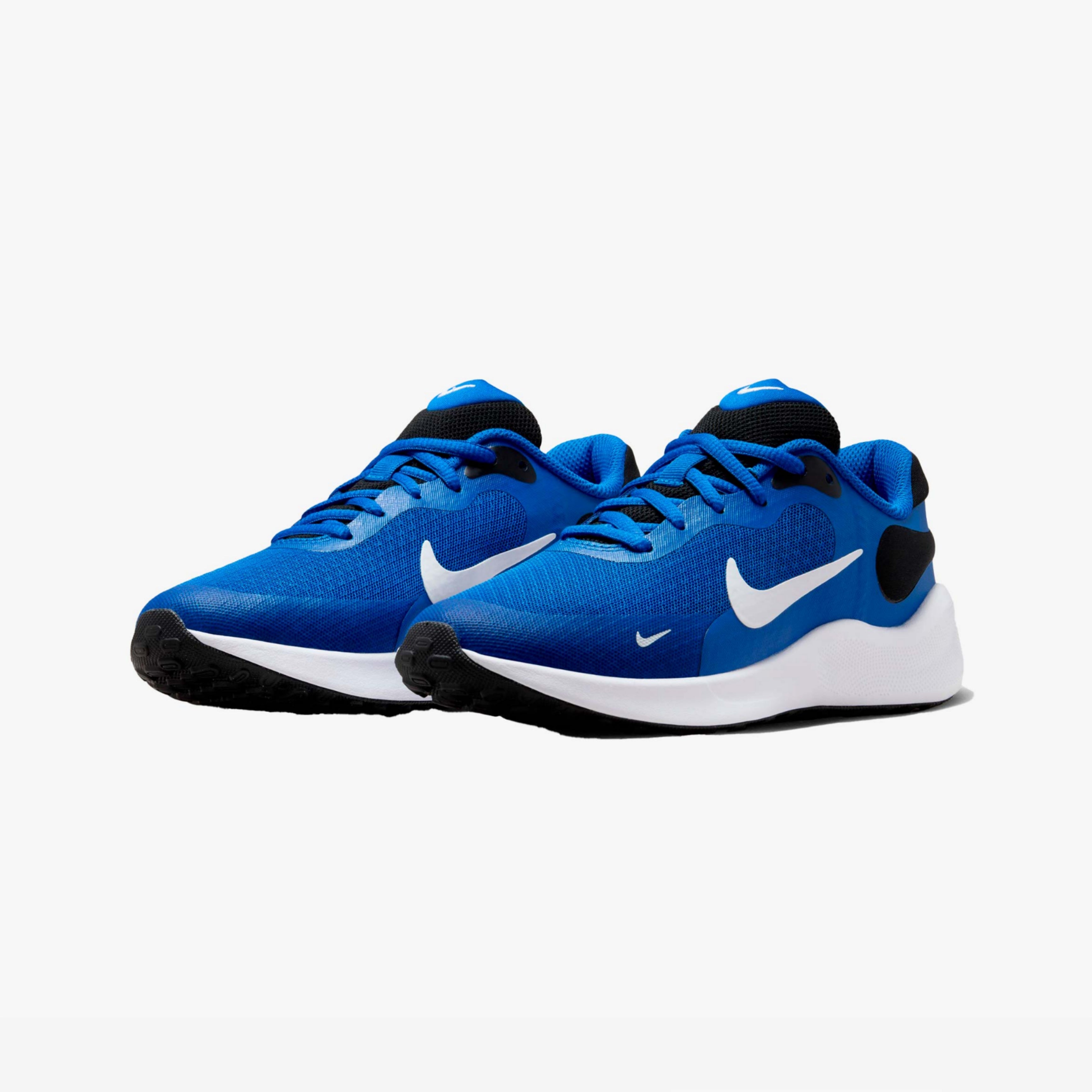 Nike Revolution 7