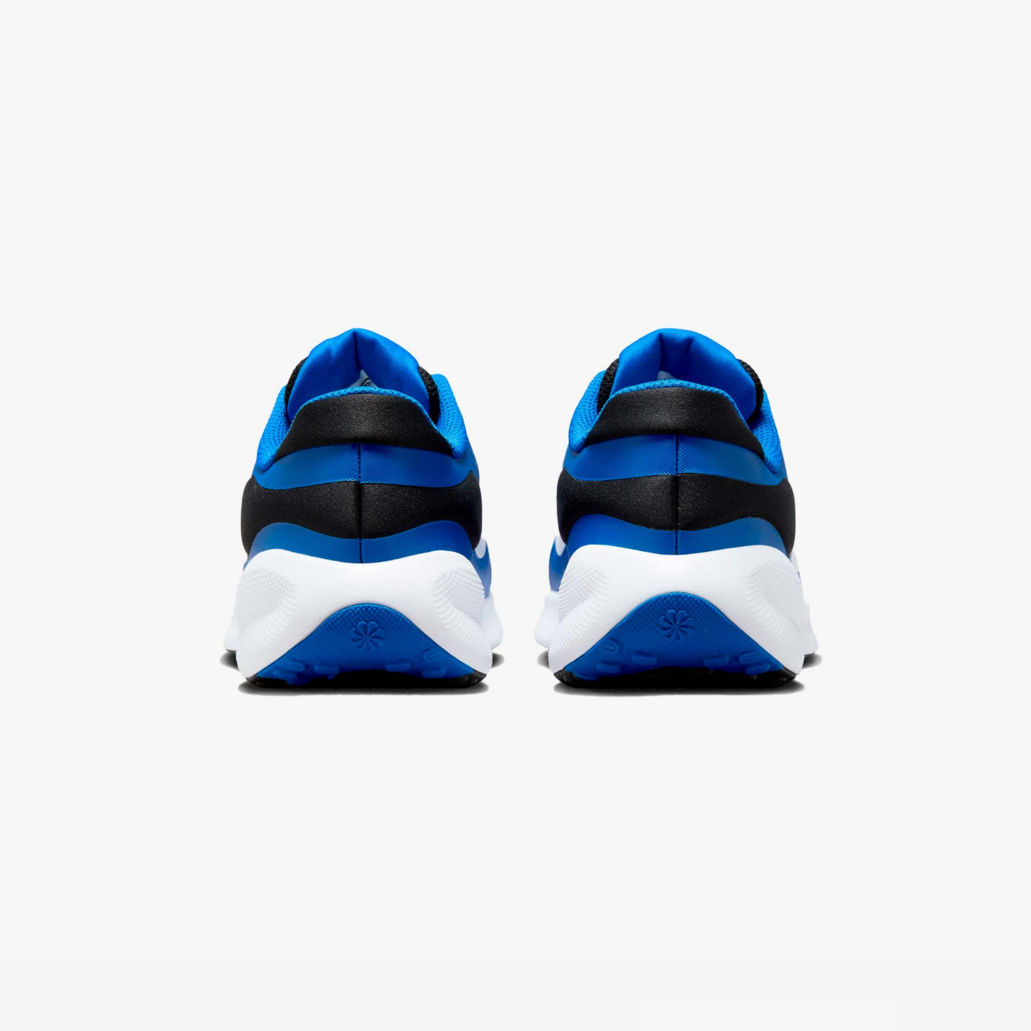 Nike Revolution 7