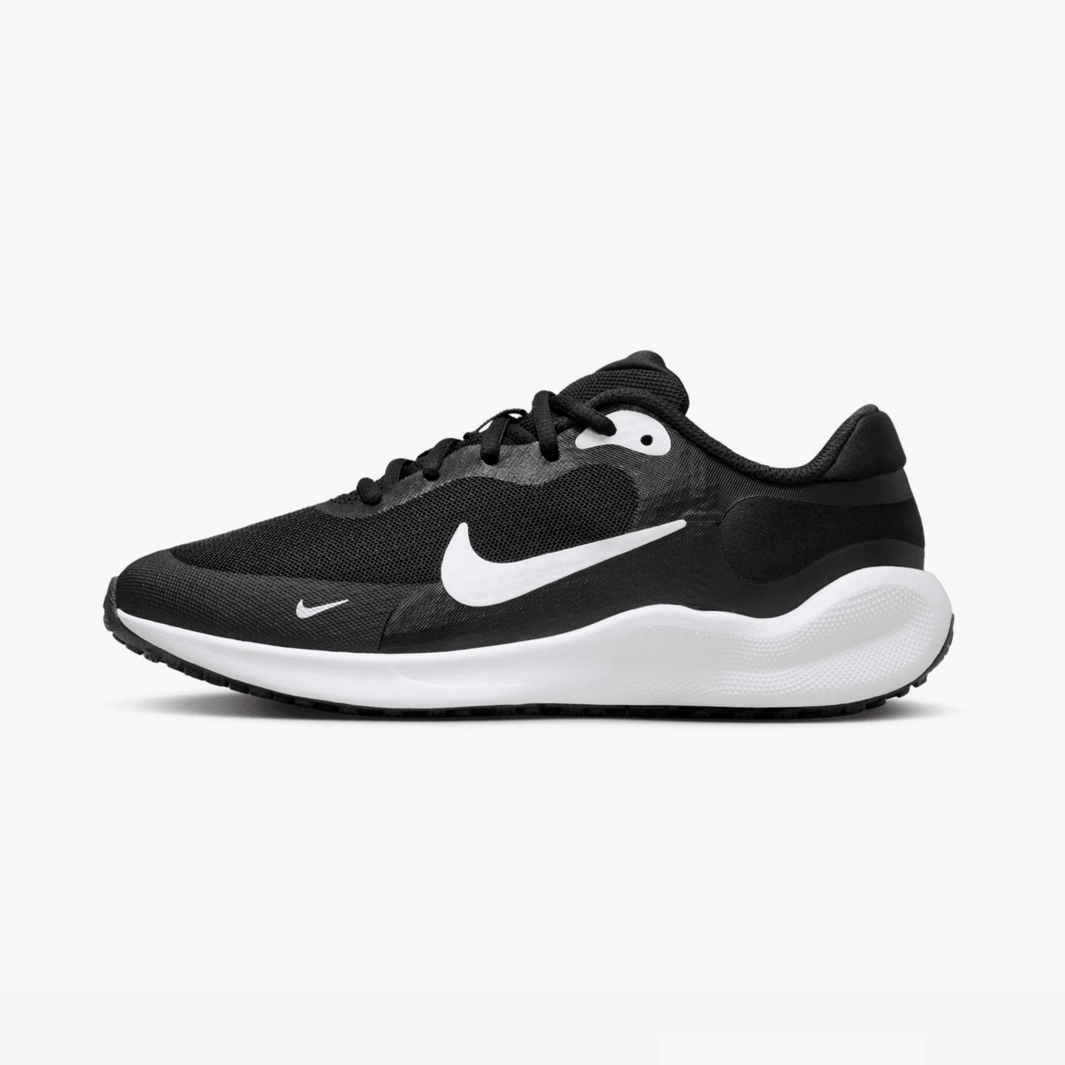 Nike Revolution 7