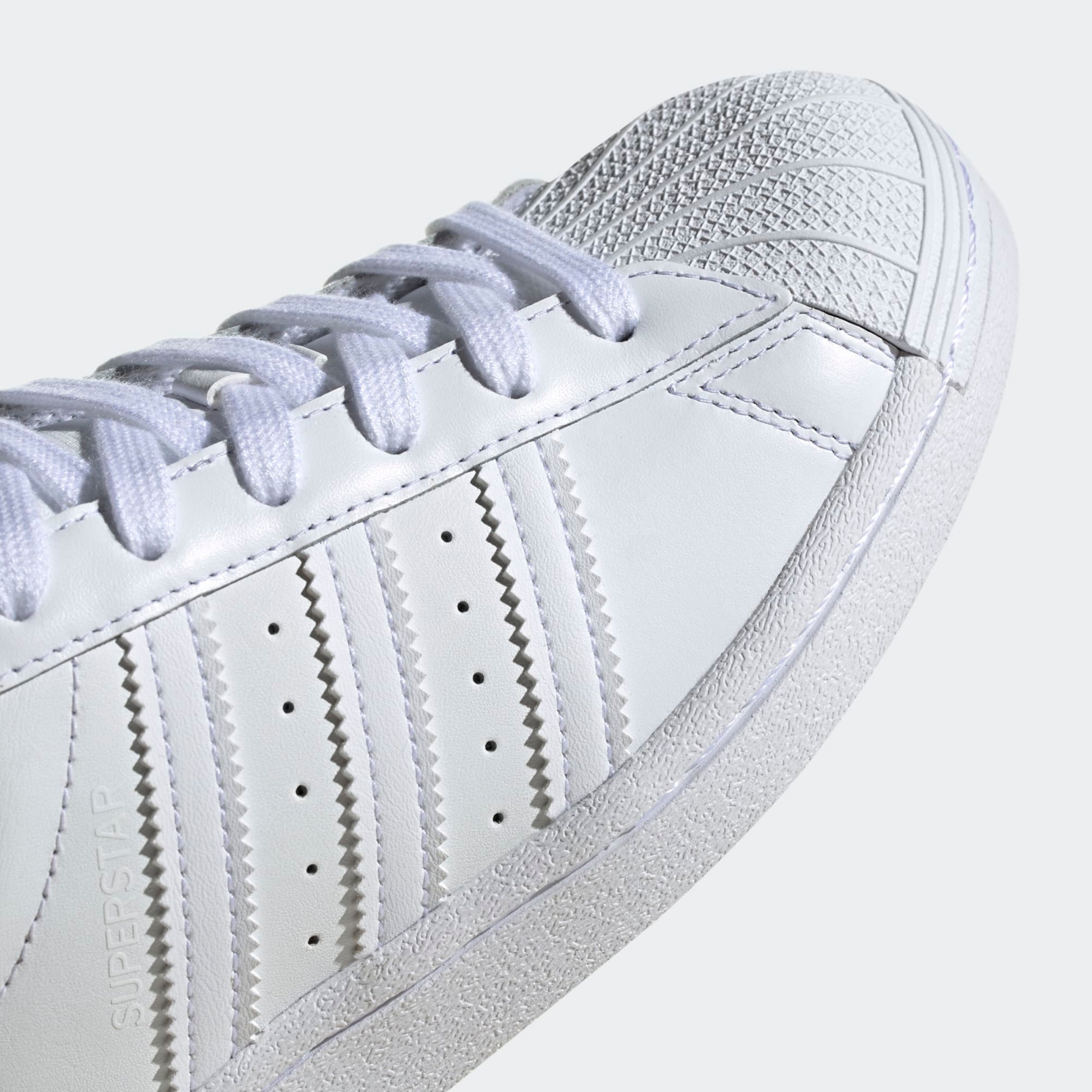 Adidas Superstar