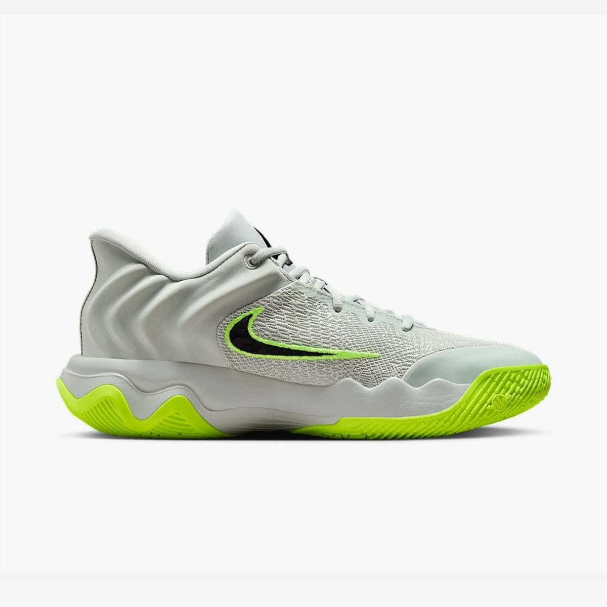 Nike Giannis Immortality 4