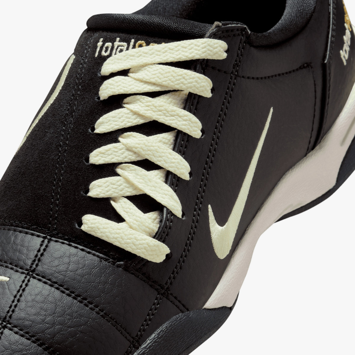 Nike Total 90 IC